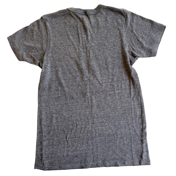 Women’s Gray Graphic T-Shirt with Three Legged Dog Design Sz XS - Picture 2 of 4